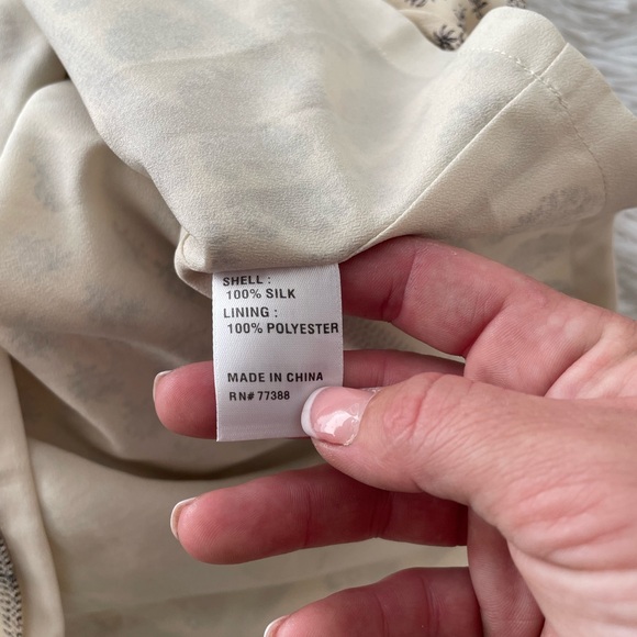 Madewell Sun Isle Moroccan Floral Cream Print
Twisted Straps Silk Dress - Picture 6 of 6